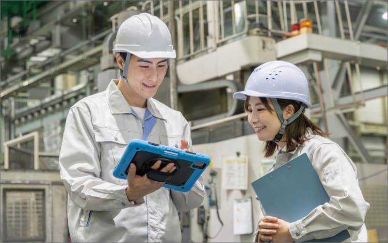 スマートファクトリー（スマート工場）とは？AIIoTの活用事例とともに紹介