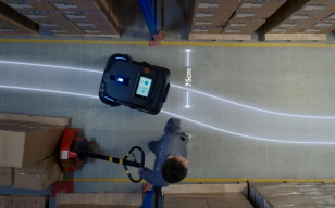 業務用掃除ロボット『PUDU MT1』