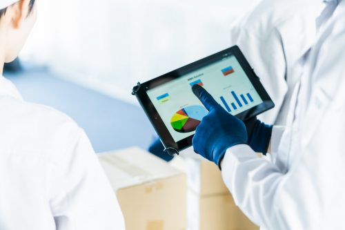 経済産業省「DXセレクション2024」に学ぶ！中堅・中小企業が取り組むべき変革の具体策と組織作り