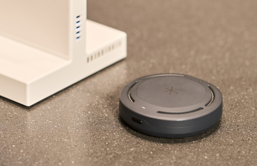 リアルタイム字幕・翻訳ディスプレイ『VUEVO Display』